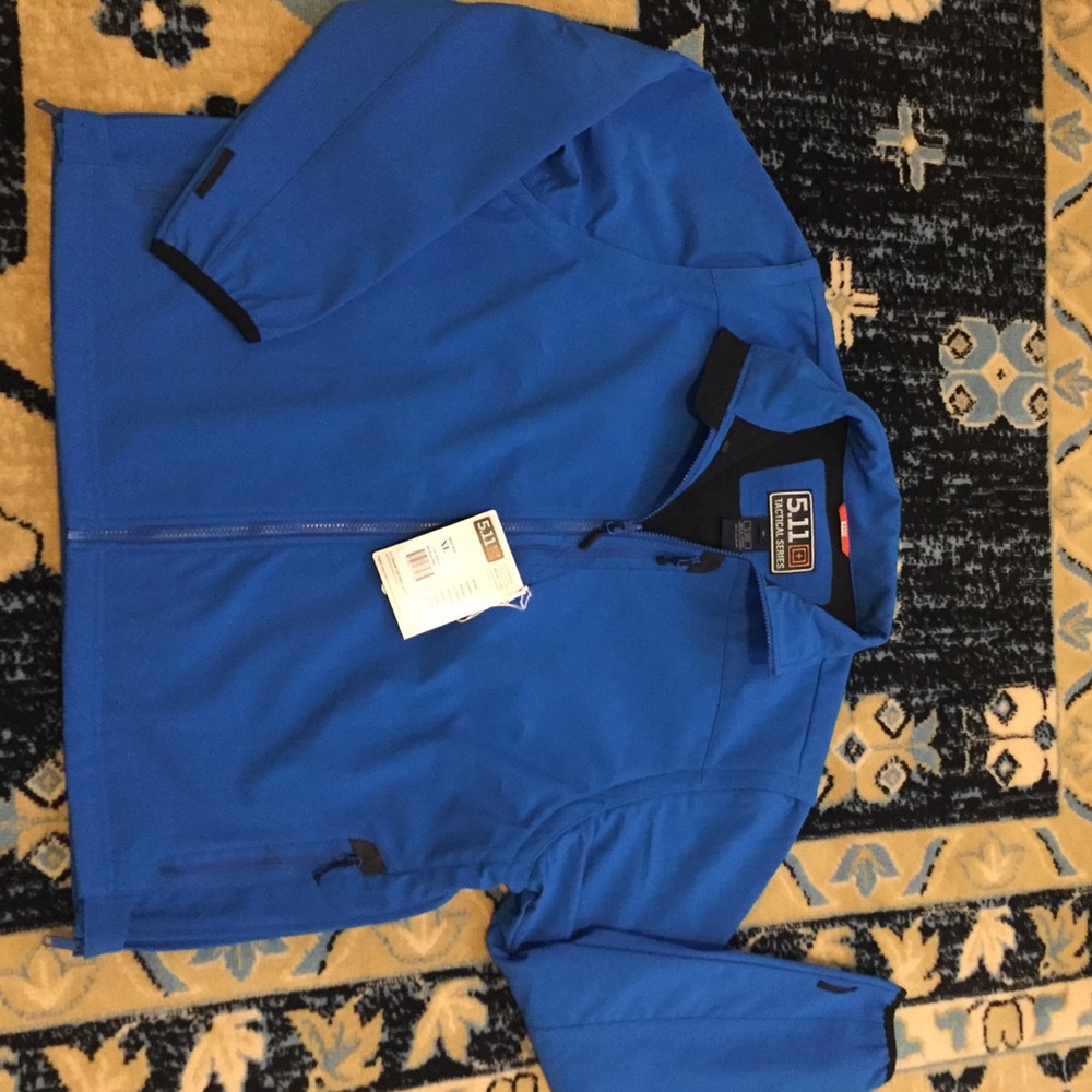 🛑SOLD🛑 5.11 tactical softshell jacket